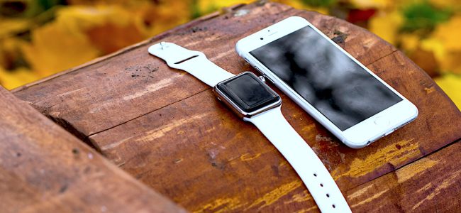 iPhone and Apple Watch sitting in a tree: K.I.S.S.I.N.G.